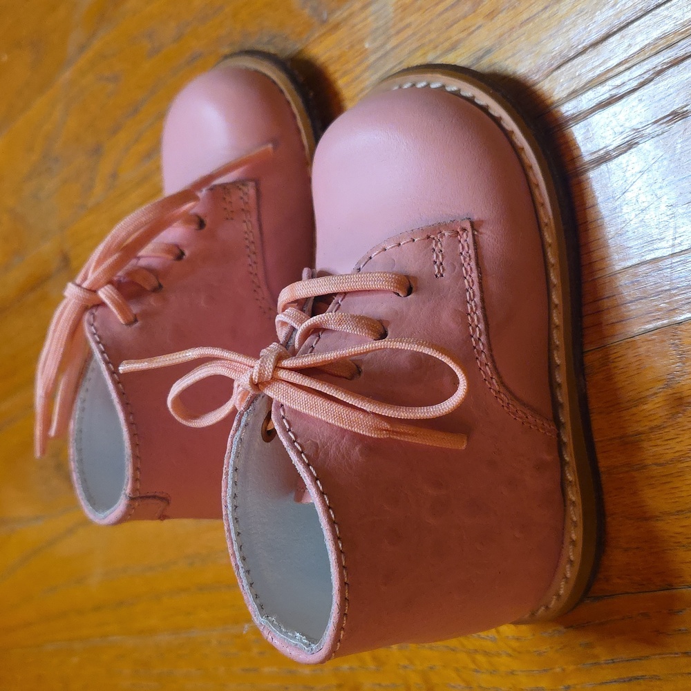 Like New!!! JOSMO Walker Shoes Size 4 Pink Ostrich - Picture 5 of 8